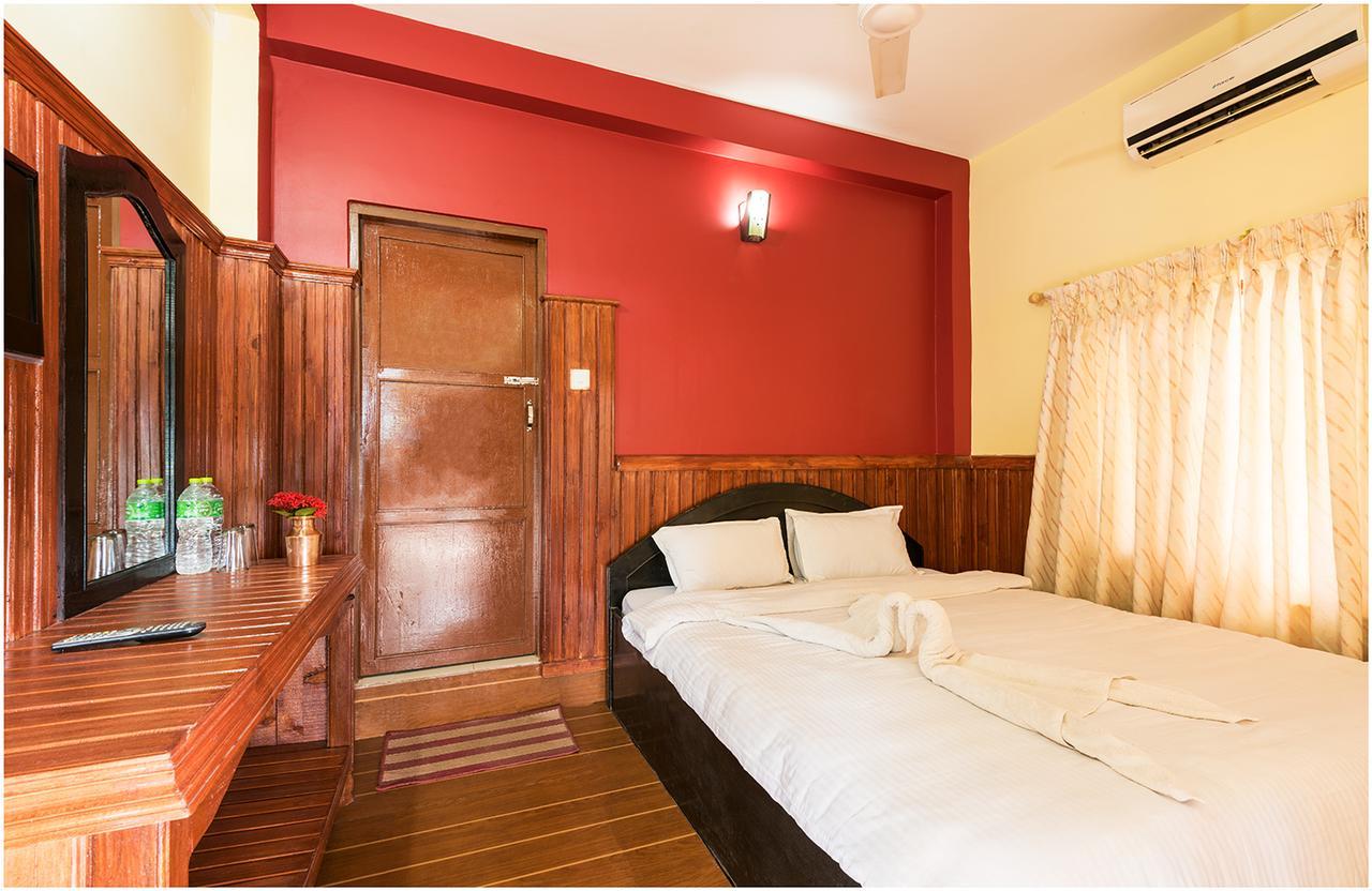 Hotel Nature Heritage Chitwan Exterior foto